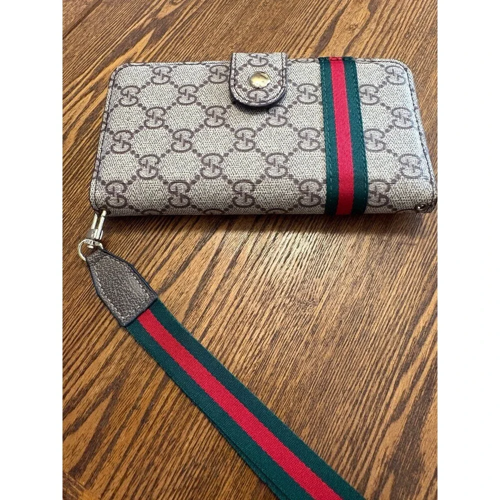 Gucci Designer GG Monogram Phone Wallet Case Mirror Card Holder Wristlet Beige